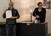 Vyýtvarník A. Vörös a licitátor J. Gottlieber